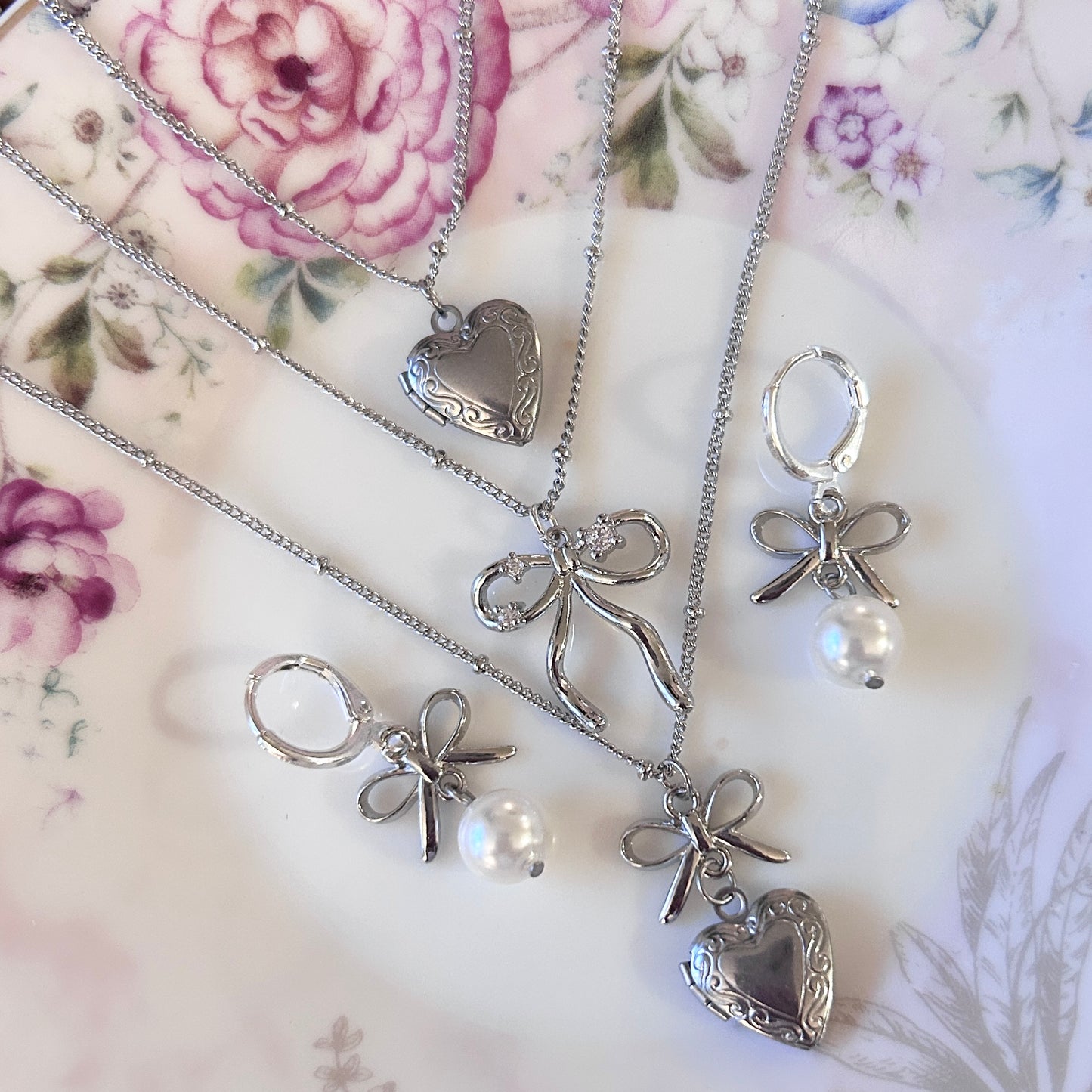 Pearly Ribbon Silver Hoop Earrings