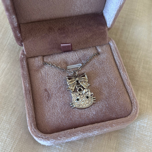 Darling Kitty Silver Ribbon Necklace