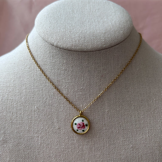 Rosy Necklace