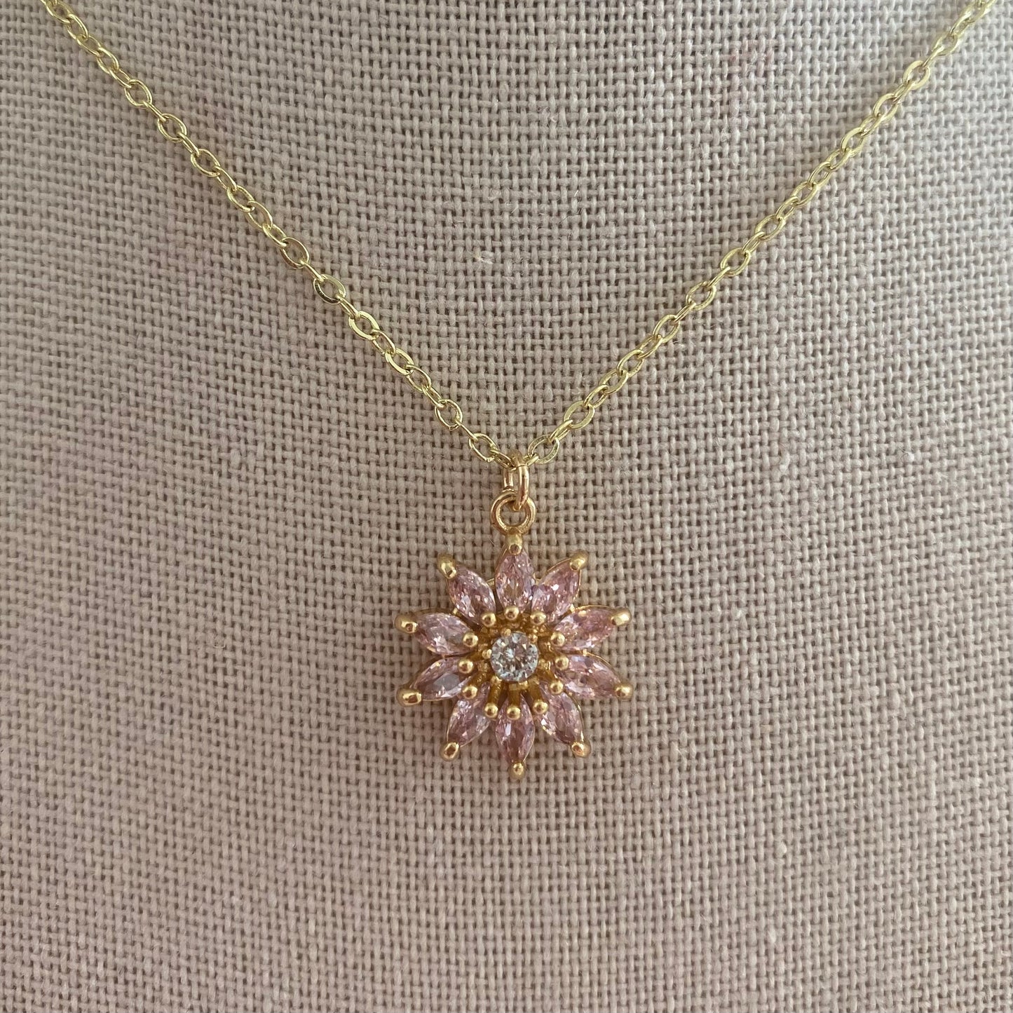 Daisy Necklace