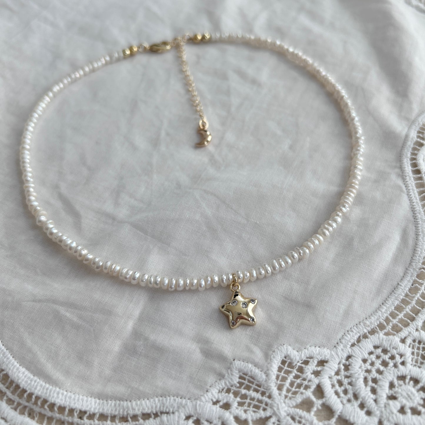 Gold Twinkle Pearl Necklace