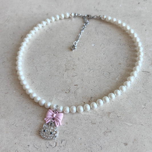 Darling Kitty Pearl Necklace