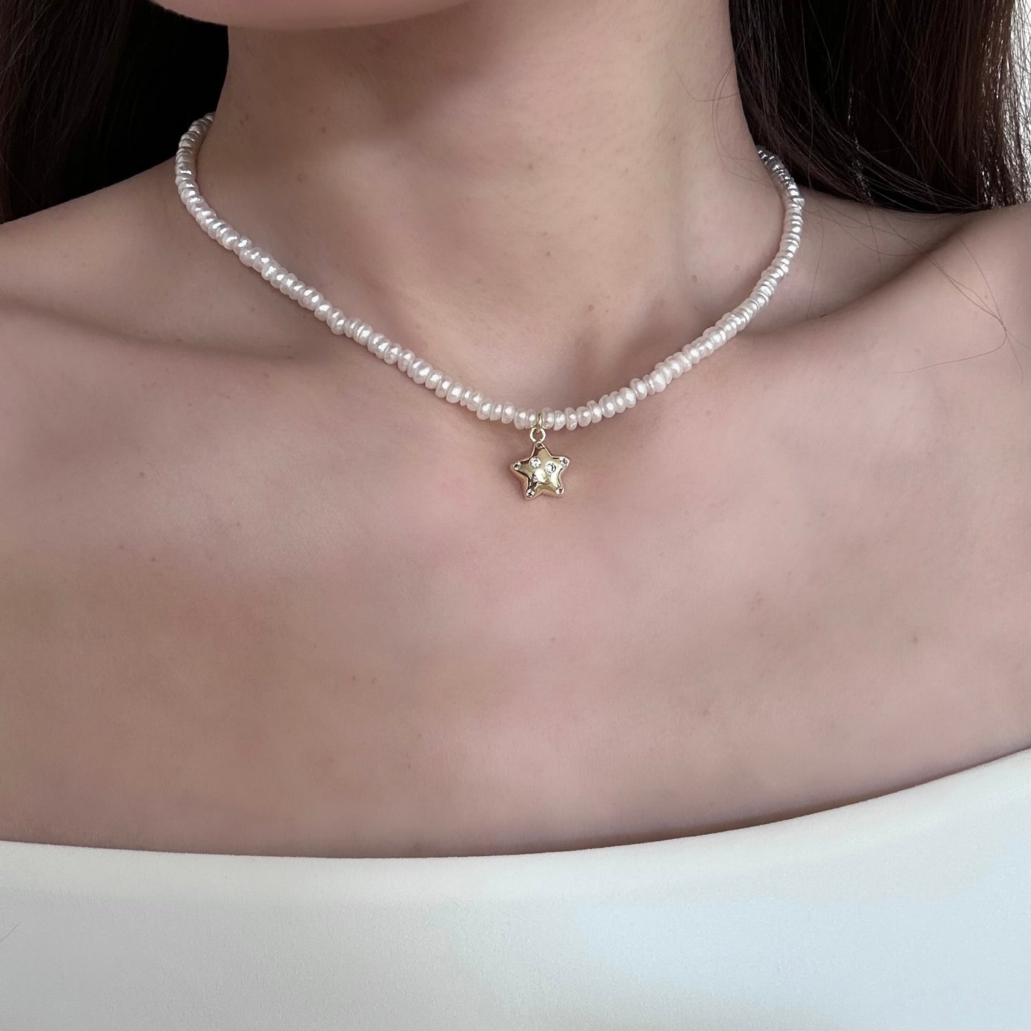 Gold Twinkle Pearl Necklace